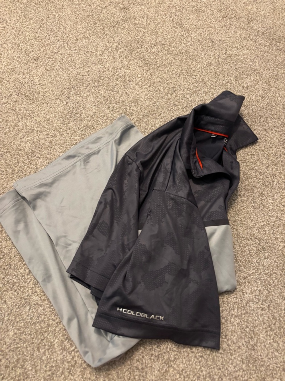 Under Armour Men’s Black and Light Gray Short-Sleeve Polo - Picture 7 of 8